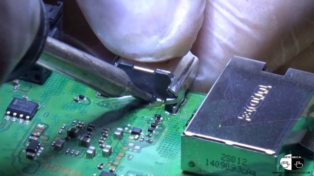 PS4 HDMI Port Repair No Display | White Light of Death WLOD смотреть онлайн