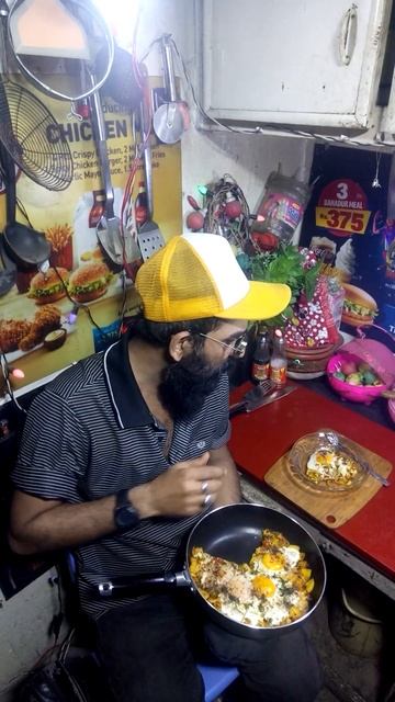 Afghani Breakfast 🍳 Omelette Recipe Easy Potato Eggs Omelette #ViralShorts 😋 #shorts videos Mazedar смотреть онлайн