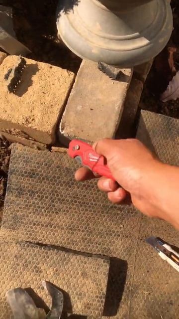 🐴 How to cut horse/yoga mats #gardener 😉 смотреть онлайн