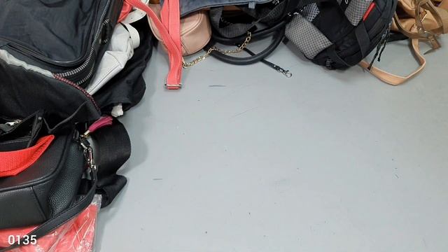 ❌ Сумки жіночі, гаманці, рюкзаки Екстра - секонд хенд оптом [L-Tex]. Німеччина. 19,5 кг смотреть онлайн