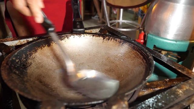 Amazing Chicken Rice & Pad Thai Served By Beautiful Girl - Thailand Street Food смотреть онлайн