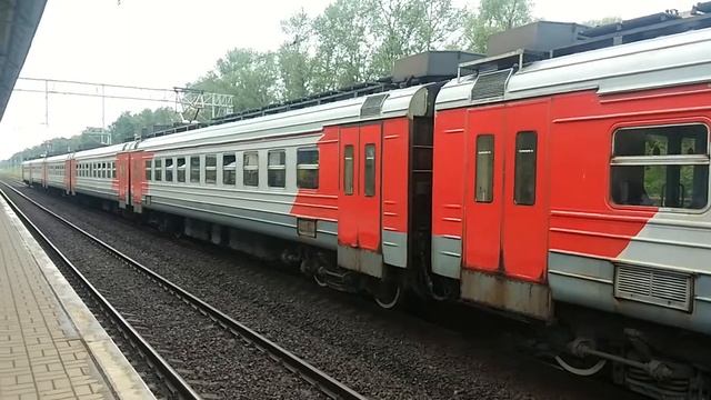 ЭД4М-0431 На станции Кучино смотреть онлайн
