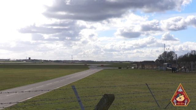 F-35 SMASHING THE CIRCUIT TO PIECES USAF F-35A LOW APPROACH AT RAF LAKENHEATH смотреть онлайн