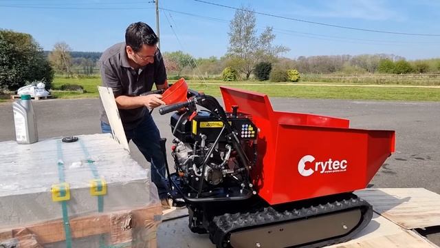 500 kg TRACKED POWER BARROW unboxing and first look. смотреть онлайн