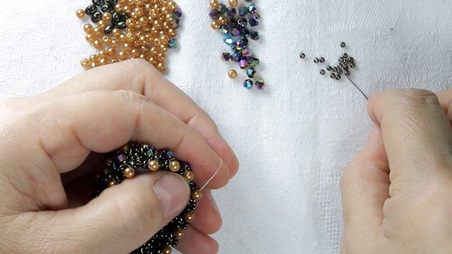 Узенький двусторонний браслет (Часть 3/3) смотреть онлайн