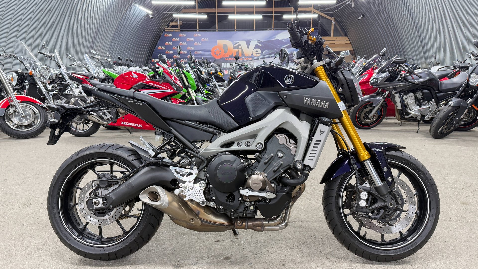 Обзор Yamaha MT-09 |В НАЛИЧИИ| смотреть онлайн