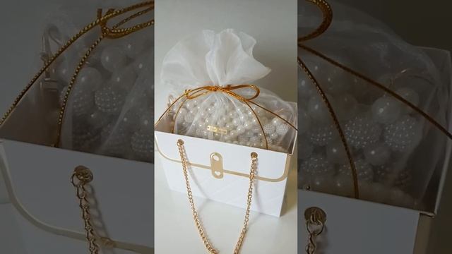 DIY- "Шамбала" бело - бежевая в золоте\#сумкиизбусин,#сумки, #сумкасвоимируками, #Handmade смотреть онлайн