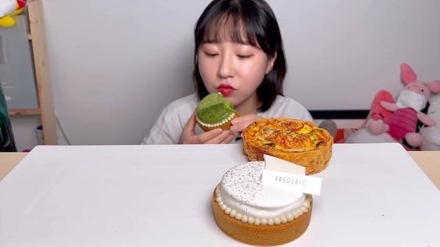 프레드릭 베이커리 크로플무슈 키쉬 타르트 몽블랑 빵 케이크 디저트 먹방 Dessert Mukbang