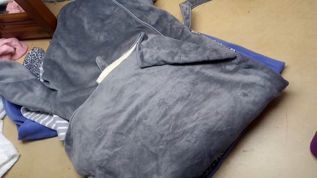 Мешок № 8121. Халаты КРЕМ. EU. Арт 2073. вес 15кг смотреть онлайн