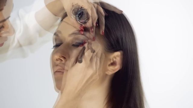 Glamorous EVENING MAKEUP LOOKS With Winged Eyes & Plum Lips смотреть онлайн