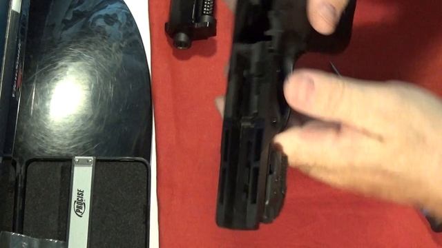 Пистолет Beretta Px4 Storm смотреть онлайн