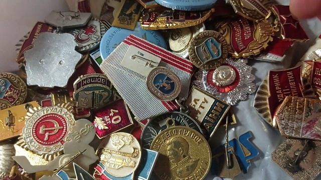 КУЧА МОНЕТ куча значков и редкое серебро смотреть онлайн