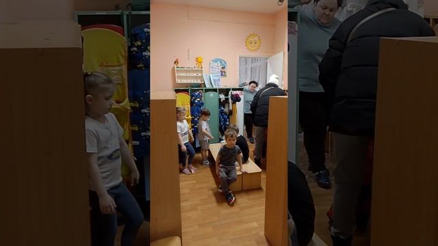 1000011462.mp4 смотреть онлайн