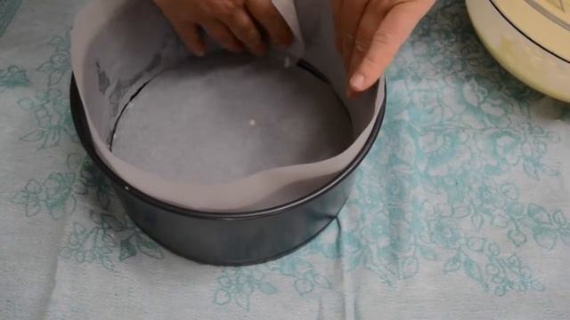 DOLCE AL LATTE SOFFICISSIMO | SOFT AND EASY MILK CAKE recipe смотреть онлайн