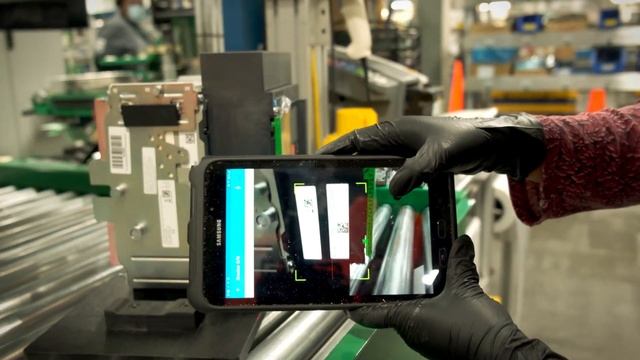 Quality Testing the Circuit Breaker of the Future | Schneider Electric смотреть онлайн