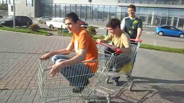 Гонки на Тележках