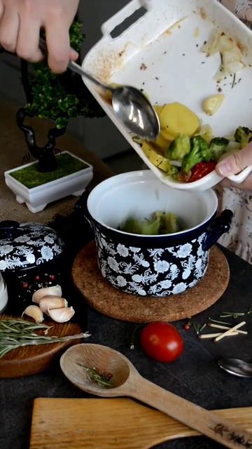 Овощной крем суп 🥦 Подробный рецепт в моём телеграм канале! #cook #cooking #рецепт #кремсуп #суп смотреть онлайн