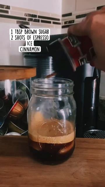 EASY BROWN SUGAR SHAKEN #ESPRESSO #espressoshot #coffee смотреть онлайн