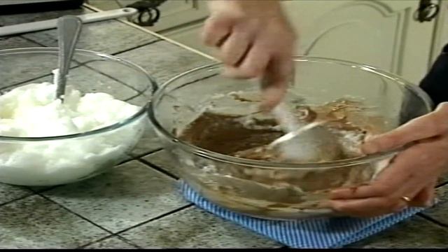 TV Cooks: Mary Berry Cooks Puddings and Desserts (1997 UK VHS) смотреть онлайн