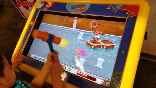 Hammer Fun Колотушка Забавный молот смотреть онлайн