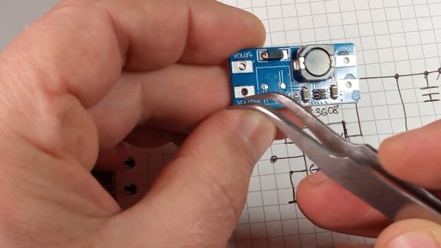 MT3608 - простий LED драйвер зі зміною яскравості смотреть онлайн