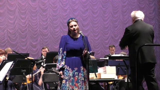 "Над рекой туман" Поёт Александра ЛАЗАРЧУК Театр Людмилы Рюминой Москва