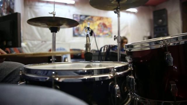 Good Sound of the Snare Drum Хороший звук малого барабана смотреть онлайн