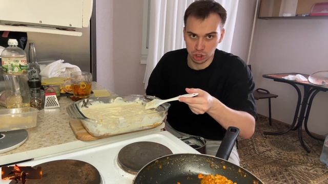 ГЛЕБ ПЫТАЕТСЯ ПРИГОТОВИТЬ ЛАЗАНЬЮ | Кукинг смотреть онлайн