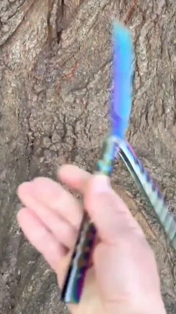 бабочка 27 см градиент, еле в кадр влезла, #ножбабочка #нож #градиент #бабочка смотреть онлайн