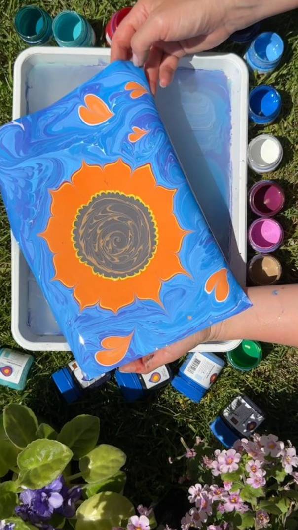 Подсолнух. Эбру шоу
Техника рисования на воде, эбру смотреть онлайн