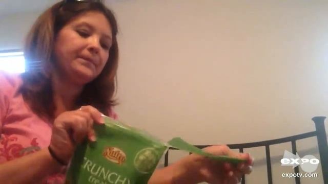 Nutro Crunchy Treats With Real Apple Review - Review of... смотреть онлайн