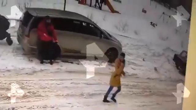 Весна ещё не пришла, а психи уже повылазили смотреть онлайн