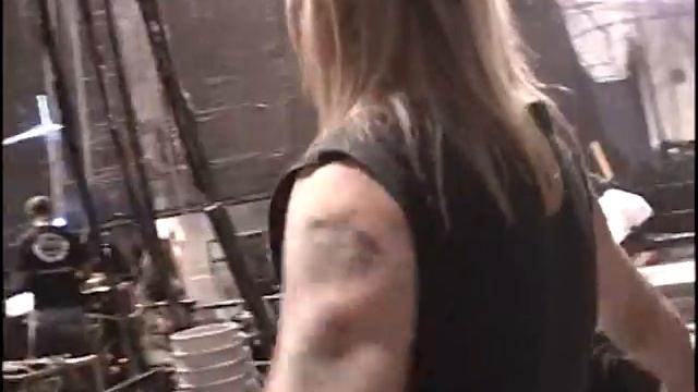 IRON MAIDEN - FRAGMENT BEFORE COB CONCERT (LIVE AT ROCK IN RIO 2001) смотреть онлайн