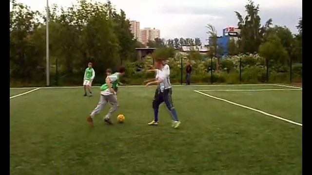 ЧР8. 9-й тур. ФК "О.М." - ФК "Обученные" - 16:4 смотреть онлайн