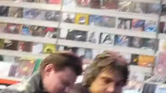 Король и Шут-автограф сессия в ДК Горбунова, 2006 г) смотреть онлайн