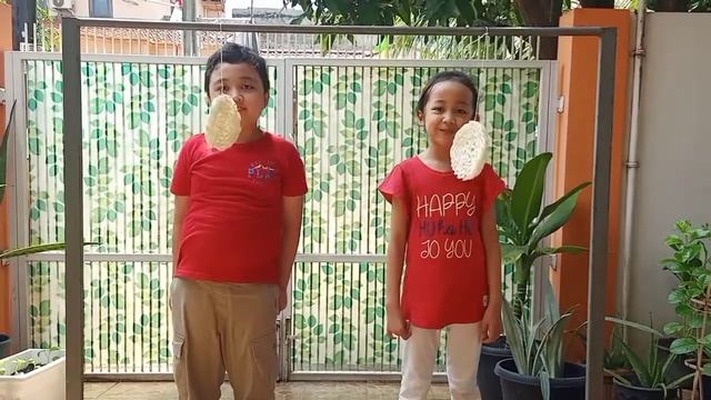 Lomba 17 Agustus dirumah bareng Kakak Rafa смотреть онлайн