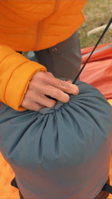 Как упаковать спальный мешок смотреть онлайн