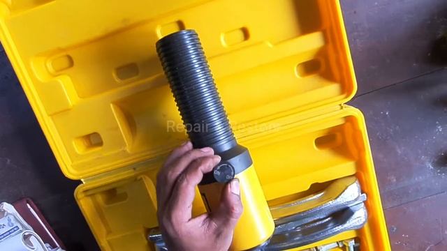 hydraulic gear puller | Hydraulic puller for bearing | 10 ton capacity hydraulic puller testing смотреть онлайн