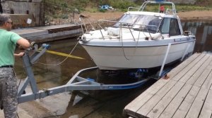 Правильная погрузка катера на прицеп SB TRAILER с роликами Обзор процедуры