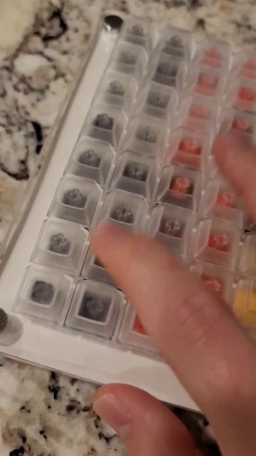 Custom 104-key linear switch tester 👌 #mechanicalkeyboard #thock смотреть онлайн