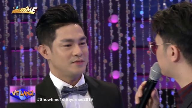 It's Showtime Miss Q and A: Kuya Escort Ion's family visits It's Showtime смотреть онлайн