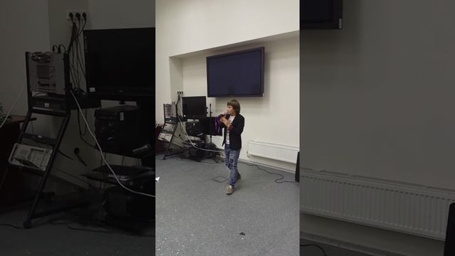 Марк Потапов - участник Шоу Голос Дети на благотворительном празднике