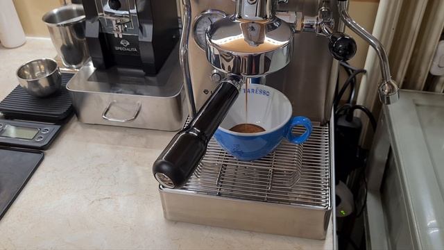 Lelit Mara X - Latte coffee смотреть онлайн