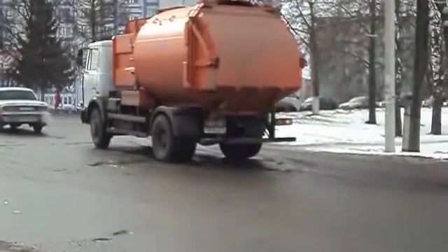 12-03-23 Ковров Кирова - Комс, выезд на красный 4 машин_.avi смотреть онлайн