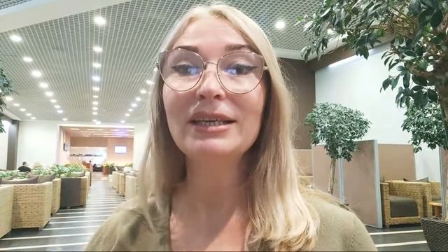 В Аэропорту Летим Во Францию смотреть онлайн