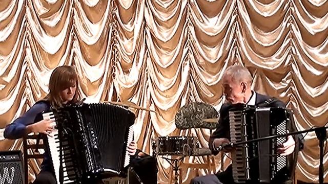Р.Гальяно "Литл танго" Дуэт аккордеонистов: Борис Иванович Бородаенко и Анастасия Бурмистрова, 2011