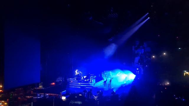 Sam Fender - The Dying Light with Brother Liam. Newcastle Arena 2022. смотреть онлайн