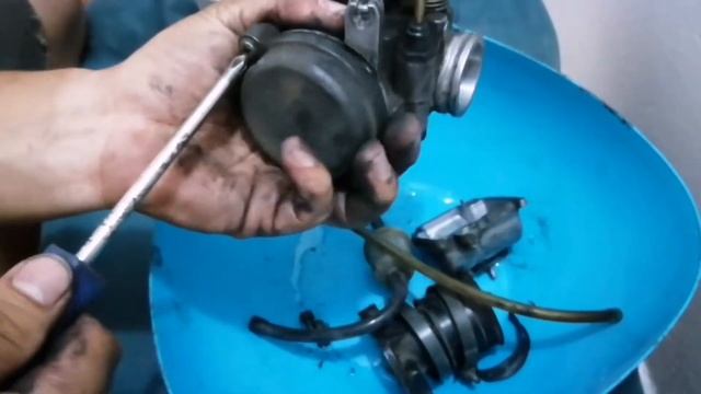 Mantenimiento a carburador de moto pulsar 180 Parte #01(desarme de carburador) смотреть онлайн
