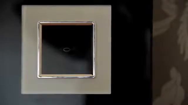 Retrotouch RTS2020 Touch & remote light switch смотреть онлайн