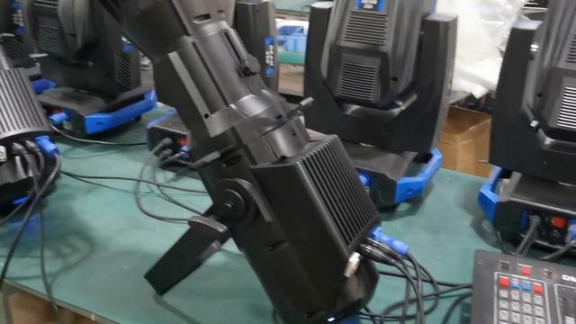 200W 4in1 color LED projector light смотреть онлайн